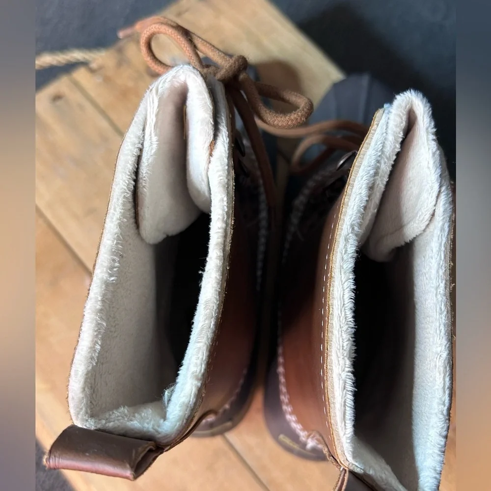 UnionBay Vintage‎ Duck Boots size 6